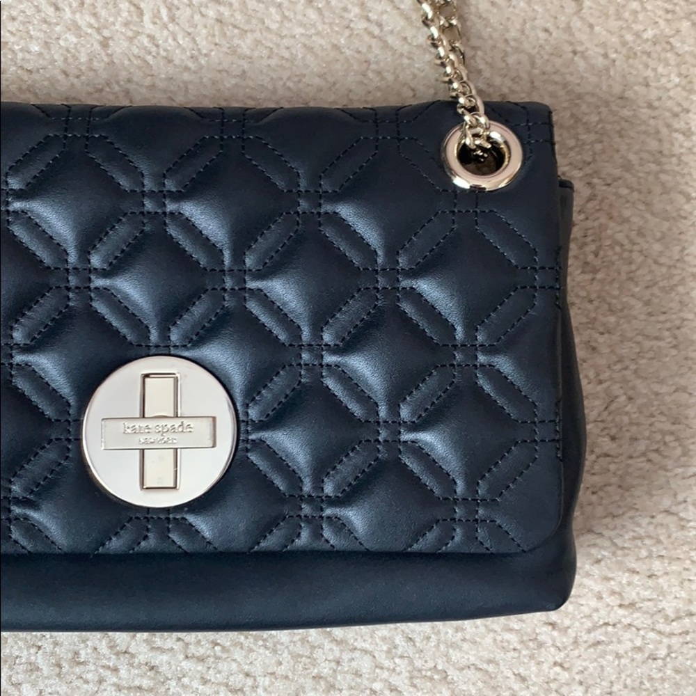 Kate Spade quilted crossbody with gold hardware - Picture 2 of 8